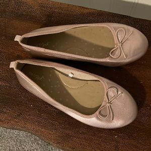 Cat & Jack slipper shoes